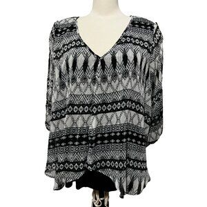 By & By Black & White Tribal Sheer Fabric Blouse Sz 2XL Womens Flowy